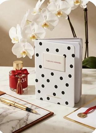 Фірмовий блокнот або щоденник carolina herrera з колекції dot drama