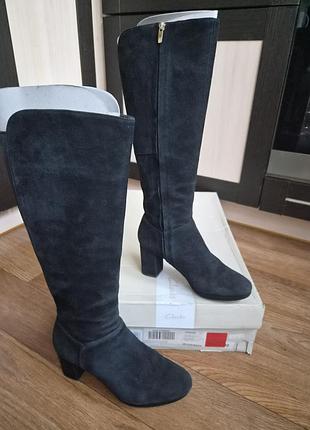 Замшевые деми сапоги clarks 2