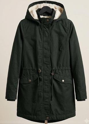 Женская стильная черная парка h&amp;m с капюшоном р.38.