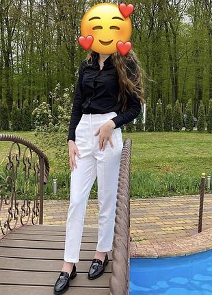 Продам брюки, молочного кольору