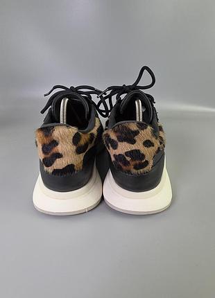 Кроссовки adidas 5