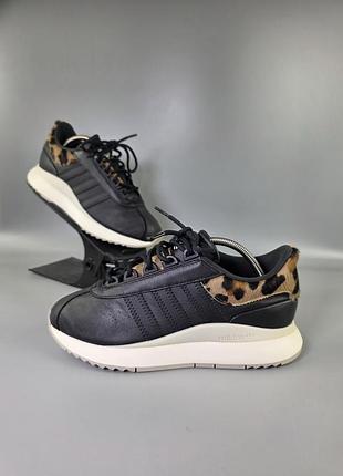 Кросівки adidas