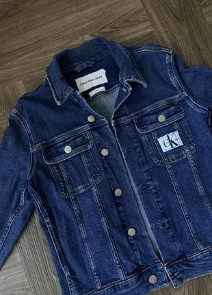 Джинсова куртка calvin klein, xs 9