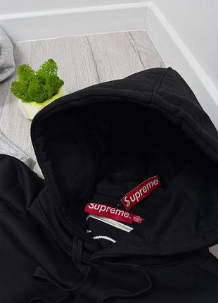 Худі від бренду supreme 8