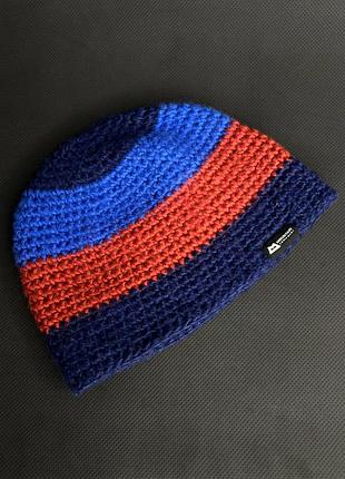Шапка вʼязана 50 % вовни  mountain