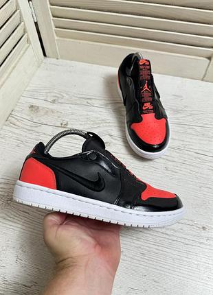 Кросівки jordan 1 low slip