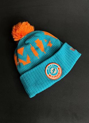 Шапка з помпоном new era