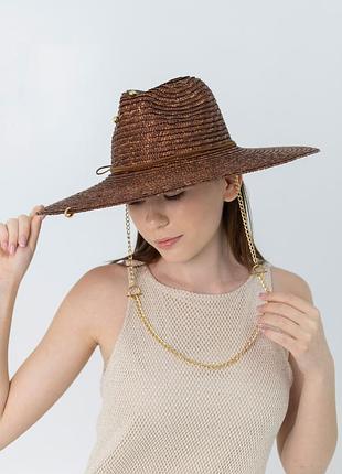 Шляпа соломенная федора с полями 11 см d.hats коричневая с цепью