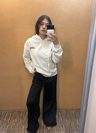 Стильне біле худі stüssy з принтом "fuzzy dice" (розмір m)