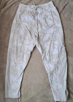Штани nike camo woven pant. 930253 121