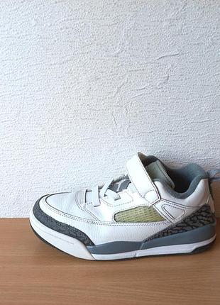 Крутые кожаные кроссовки хайтопы jordan 33,5 р. стелька 21,5 см.