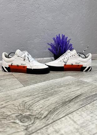 Коросівки off-white low vulcanized розмір 43 5