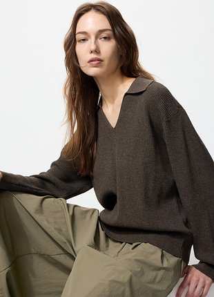 Джемпер с воротничком поло uniqlo (480414)