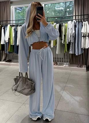 Костюм athleisure з укороченим худі