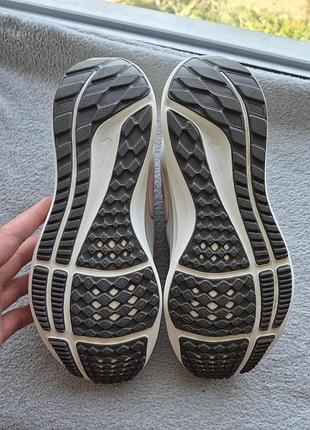 Кроссовки 40р. nike 8