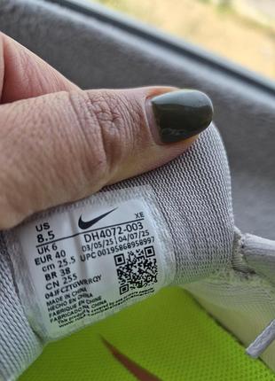 Кроссовки 40р. nike 9