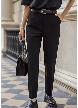 Классические женские брюки черного цвета от бренда massimo dutti