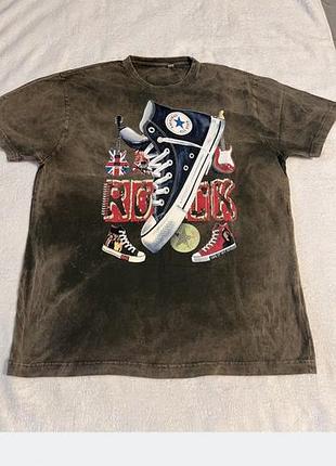 Продаю мужскую футболку бренда converse