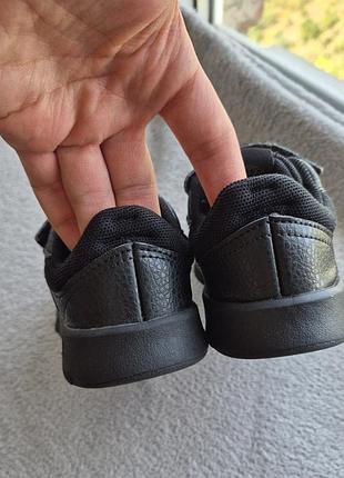Кросівки 25р. adidas 5