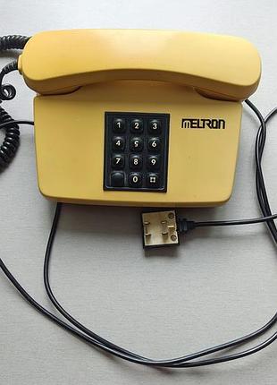 Винтажный стационарный телефон beetel master 113e