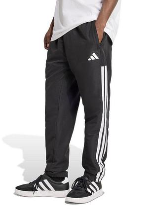 Спортивные штаны adidas оригинал (размер m)