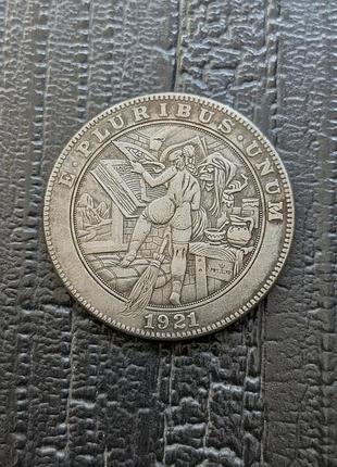 Монета сувенирная ведьмочка монетка с девушкой ведьма witch united states of america one dollar американский орёл девушка на метле
