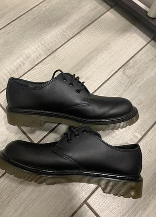 Жіночі туфлі dr.martens р-37 2