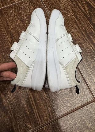 Кросівки adidas р-33 2