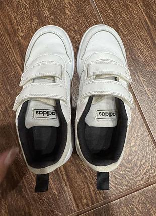 Кросівки adidas р-33 3