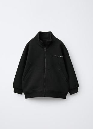 Zara новая с биркой очень стильного фасона и шикарного качесва кофта на молнии