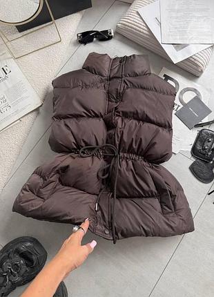 Стильна жилетка біо пух