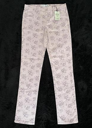 Нові жіночі джинси з біркою denim co., р. 12–13 років (158 см), рожеві з квітковим принтом.