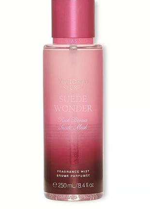 Парфюмированный спрей для тела suede wonder
victoria’s secret 🎀