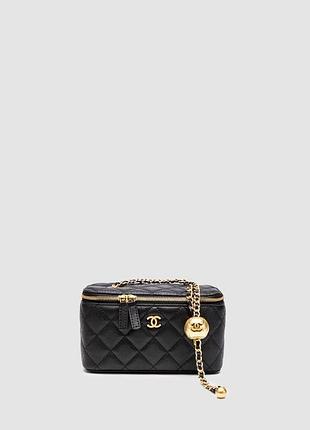 Сумка шанел classic black lambskin pearl crush vanity bag
