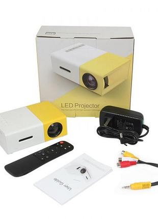 Портативний проектор з динаміком led projector yg300
