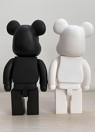 Игрушка-статуэтка бебрик 400% белая высотой 28 см. дизайнерская игрушка bearbrick белая