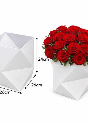 Коробка для цветов 26*26*24 см белая