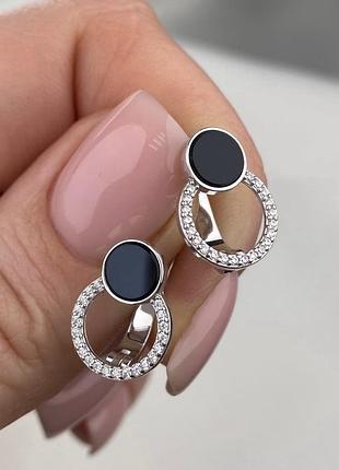 Серебряные серьги с ониксом