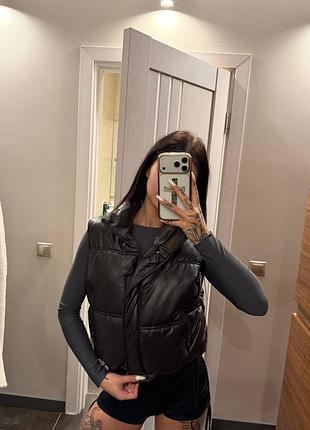 Чорна жилетка 🖤
