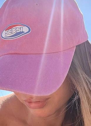 Рожева кепка sexsi — жіноча бейсболка з принтом