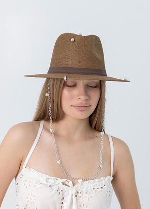 Шляпа федора с серебристой цепью с сердцами d.hats коричневая