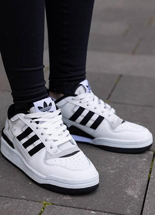 Кросівки шкіряні adidas forum low білі демісезонні кеди адідас форум лоу спортивне взуття для чоловіків