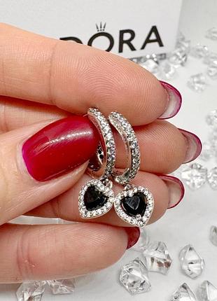 Черные серьги сердечки пандора
