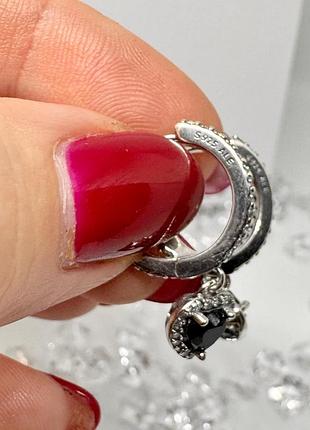 Черные серьги сердечки пандора 5