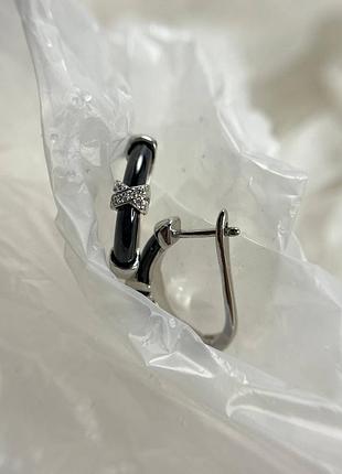 Серьги керамические черные с крестиком 2