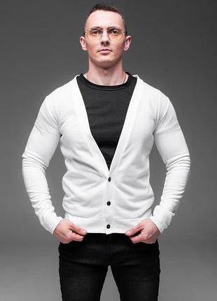 Чоловічий білий кардиган на гудзиках
