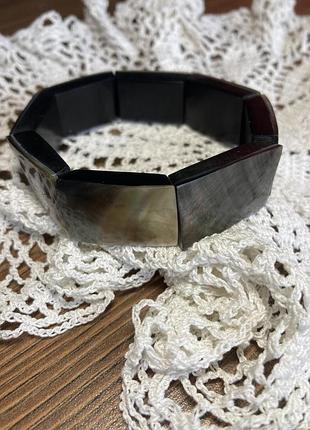 Браслет на резинке перламутр