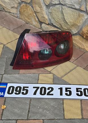 Задній ліхтар стоп правий з платою peugeot 407, пежо 407
