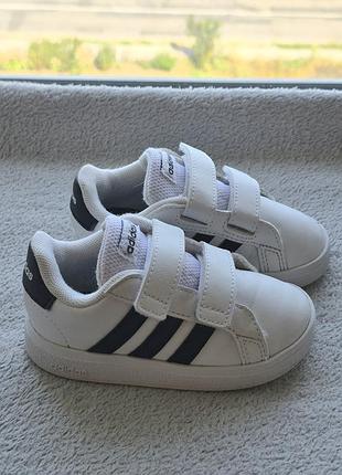 Кроссовки 22р. adidas