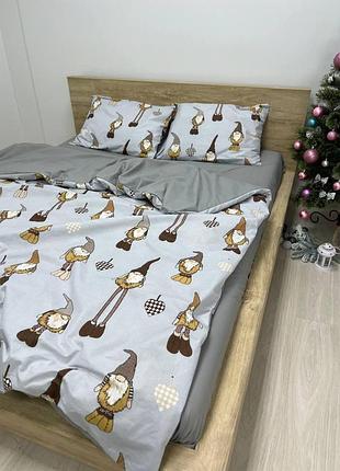Постільна білизна бязь gold luxe двоспальна, простирадло на гумці 160х200 нав. 70х70 скандинавський гном